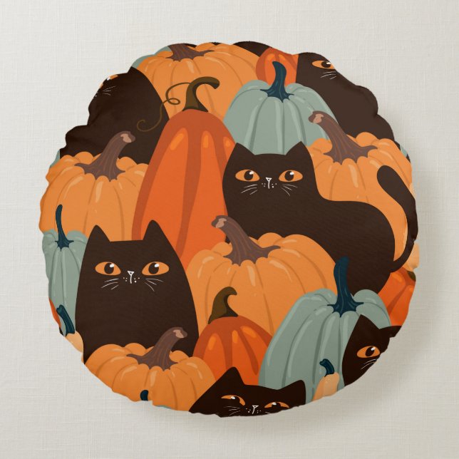 Cute seamless pattern with black cats and pumpkins round cushion (Front)