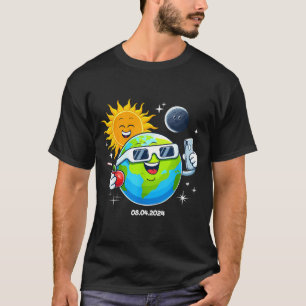 Cute Selfie Earth Moon Sun Funny Total Solar Eclip T-Shirt