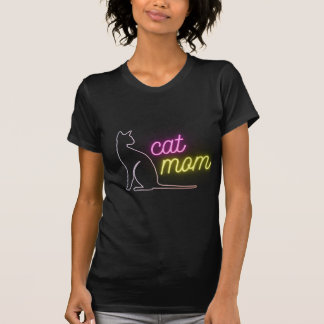 Cute simple design womens black cat lover mum T-Shirt