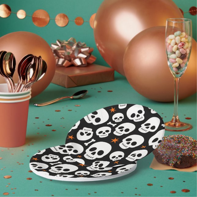 Cute Skull Halloween Spooky Pattern Paper Plate (Multi)
