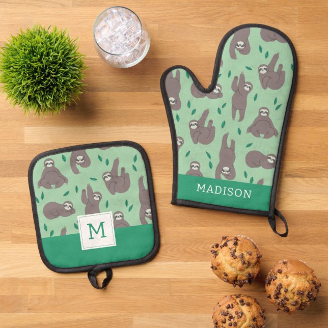 Cute Sloth Pattern Oven Mitt & Pot Holder Set (Top Down)