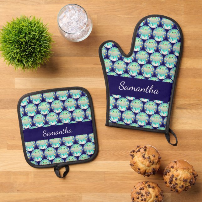 Cute Space Creature And Bunny Rabbit Oven Mitt & Pot Holder Set (Top Down)
