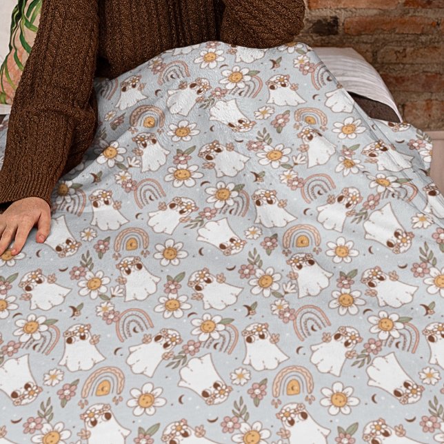 Cute Spooky Halloween Groovy Retro Style Kids Fleece Blanket (Retro Halloween Spooky fleece blanket for kids and babies
)