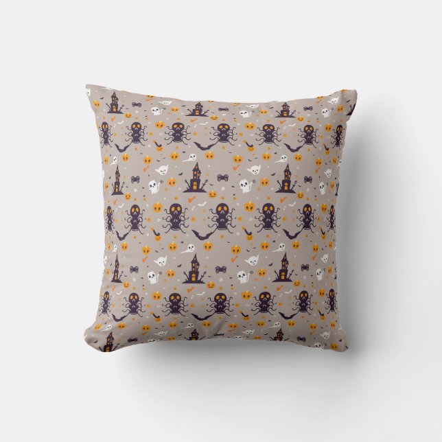 Cute Spooky Halloween Pattern  Cushion (Front)
