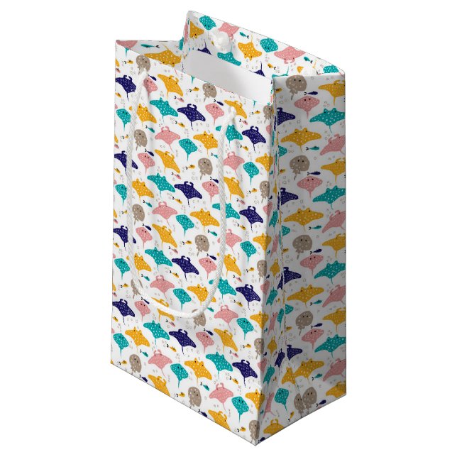 Cute sting ray and manta ray fish pattern small gift bag (Front Angled)
