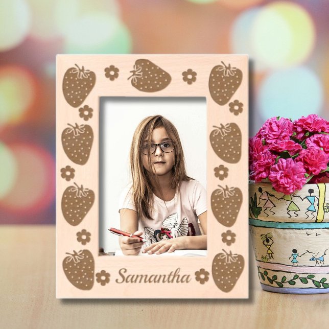 Cute strawberries and flowers etched frames (Creator Uploaded)