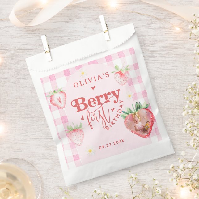 Cute Strawberry Daisy Berry First Photo Brithday Favour Bag (Clipped)