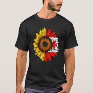 Cute Sunflower In Maple Leaf Canadian Flag Happy C T-Shirt