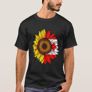 Cute Sunflower In Maple Leaf Canadian Flag Happy C T-Shirt