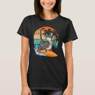Cute Surfing Hawaiian Cat Surfer Beach Summer Vac T-Shirt