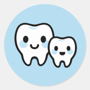 Cute Tooth Family – Smiling Parent & Child Design Classic Round Sticker