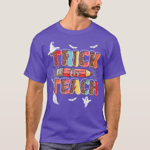 Cute Trick Or Teach Fun Halloween Teacher Leopard T-Shirt