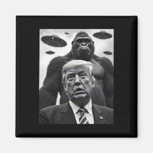 Cute Trump Bigfoot Selfie With Ufos Weird Alien Fu Magnet
