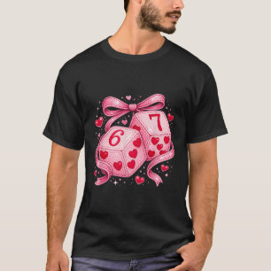 Cute Valentine Dice 6 7 Plush Hearts Pink Aestheti T-Shirt