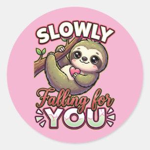Cute Valentine Sloth – Slowly Falling for You Classic Round Sticker