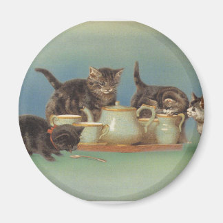 Cute Vintage Kitties Magnet