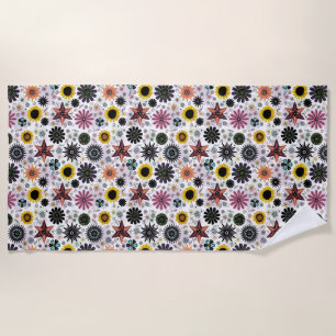 Cute vintage seamless flowers pattern beach towel