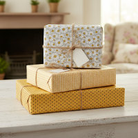 Cute White Yellow Daisies Floral Art Pattern