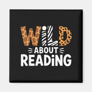 Cute wild about reading safari animal bookworm magnet
