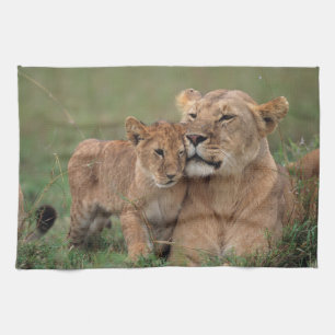 Cutest Baby Animals   Lion Cub & Mother Tea Towel