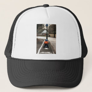 Cycle lane trucker hat
