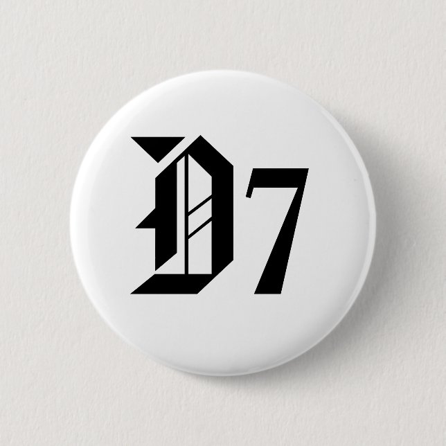D7 6 CM ROUND BADGE (Front)
