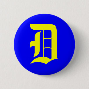 D - OLD ENGLISH 6 CM ROUND BADGE