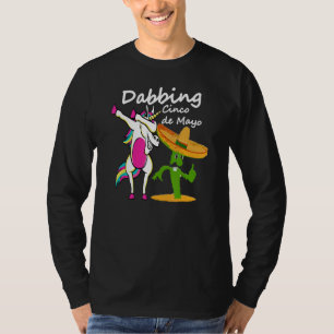 Dabbing Cinco De Mayo Unicorn & Cactus Sombrero Le T-Shirt