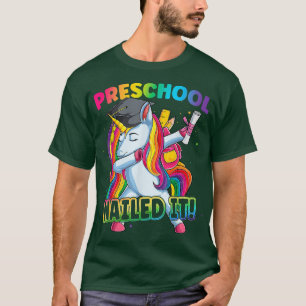 Dabbing Preschool Unicorn Graduation Class 2022 Na T-Shirt
