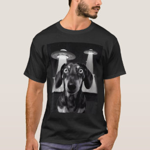 Dachshund Dog Selfie with UFO Alien Funny Dogs T-Shirt