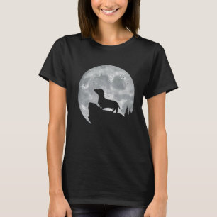 Dachshund Dog With The Moon For Dachshund Owners T-Shirt