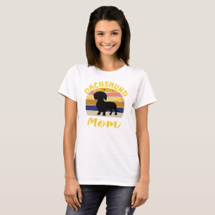Dachshund Mum Vintage Sunset: Smooth-Haired T-Shirt