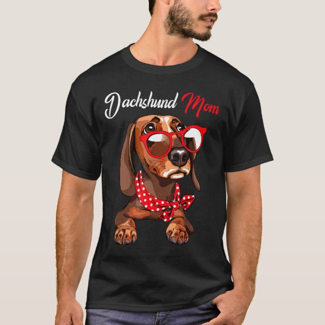 Dachshund Mum Wearing Red Glasses Amp Red Dot Turb T-Shirt (Front)