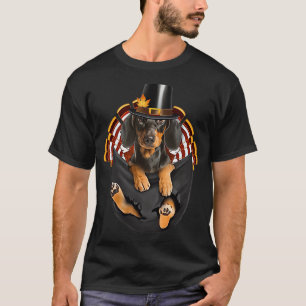 Dachshund Pilgrim Hat In Pocket Happy Thanksgving  T-Shirt