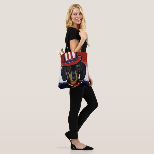 DACHSHUND             TOTE BAG (On Model)