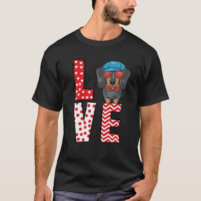 Dachshund Valentines Day Love Valentine Cute Heart T-Shirt (Front)