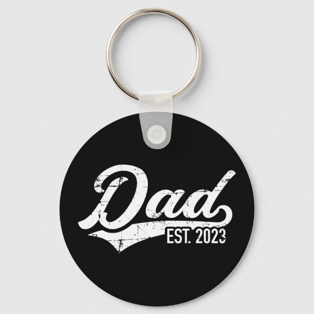Dad est. 2023 pregnancy announcement key ring (Front)