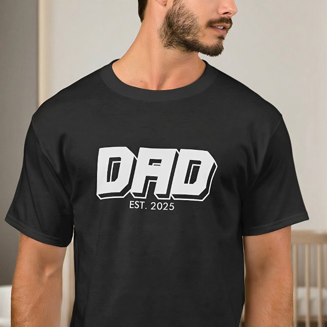 Dad Established 2025 Bold Typography T-Shirt (Creator Uploaded)