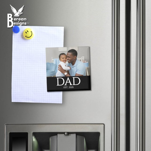 Dad Established Photo Gift Magnet (DAD ESTABLISHED black magnet with customizable photo and year. Ideal gift for Father's Day. )