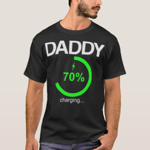 Daddy Battery Charging Funny Parent Graphic Novelt T-Shirt