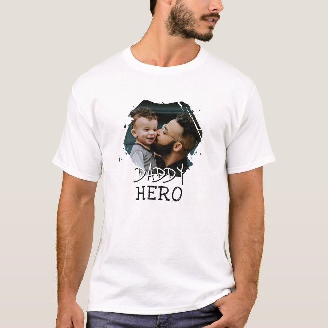 Daddy Hero Typography Dad Photo Keepsake T-Shirt (Front)