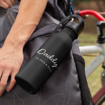 Daddy | Modern Kids Names Father's Day Black 532 Ml Water Bottle<br><div class="desc">Simple, stylish Daddy custom quote art design in a contemporary handwritten script typography in a modern minimalist style on a black background which can easily be personalised with your kids name or personal message. The perfect gift for your special dad on his birthday, father's day or just because he rocks!...</div>
