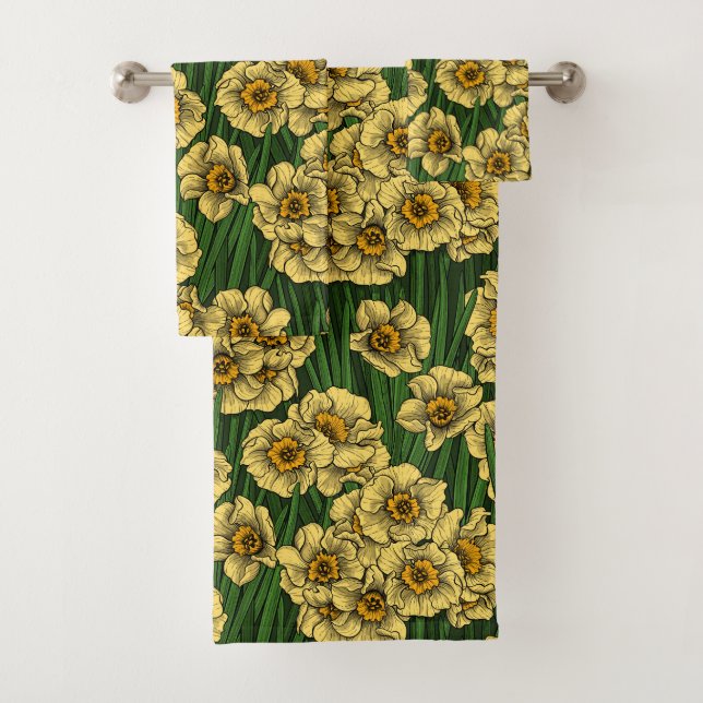 Daffodil garden bath towel set (Insitu)