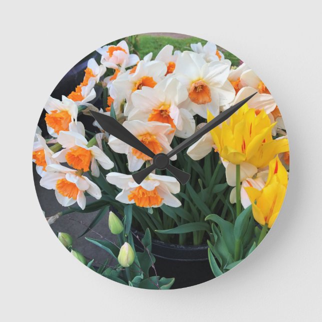 Daffodils & Tulips, Oregon Round Clock (Front)