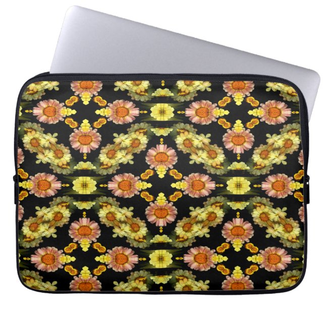 Daisies Galore..... Laptop Sleeve (Front)