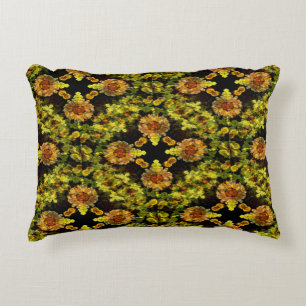 Daisies on a fence..... decorative cushion
