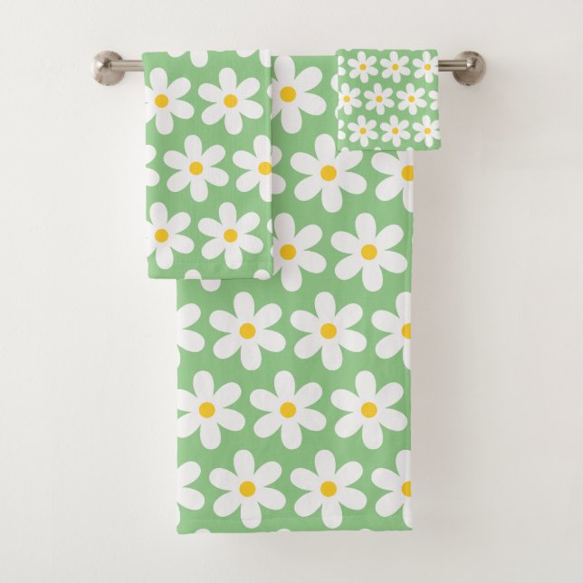 Daisies Retro Floral Pattern White Green Bath Towel Set (Insitu)