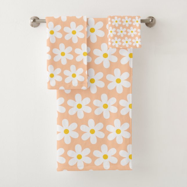 Daisies Retro Floral Pattern White Peach  Bath Towel Set (Insitu)