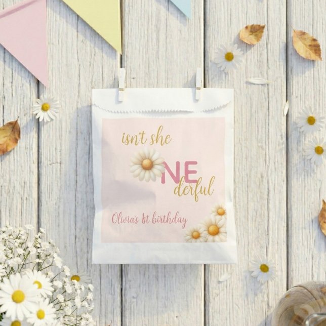 Daisy 1st Birthday Isn't She ONEderful Pink Boho Favour Bag (Daisy 1st Birthday Isn't She ONEderful Pink Boho Favor Bag)
