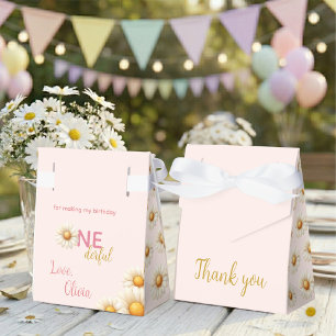 Daisy 1st Birthday Isn't She ONEderful Pink Favou Favour Box